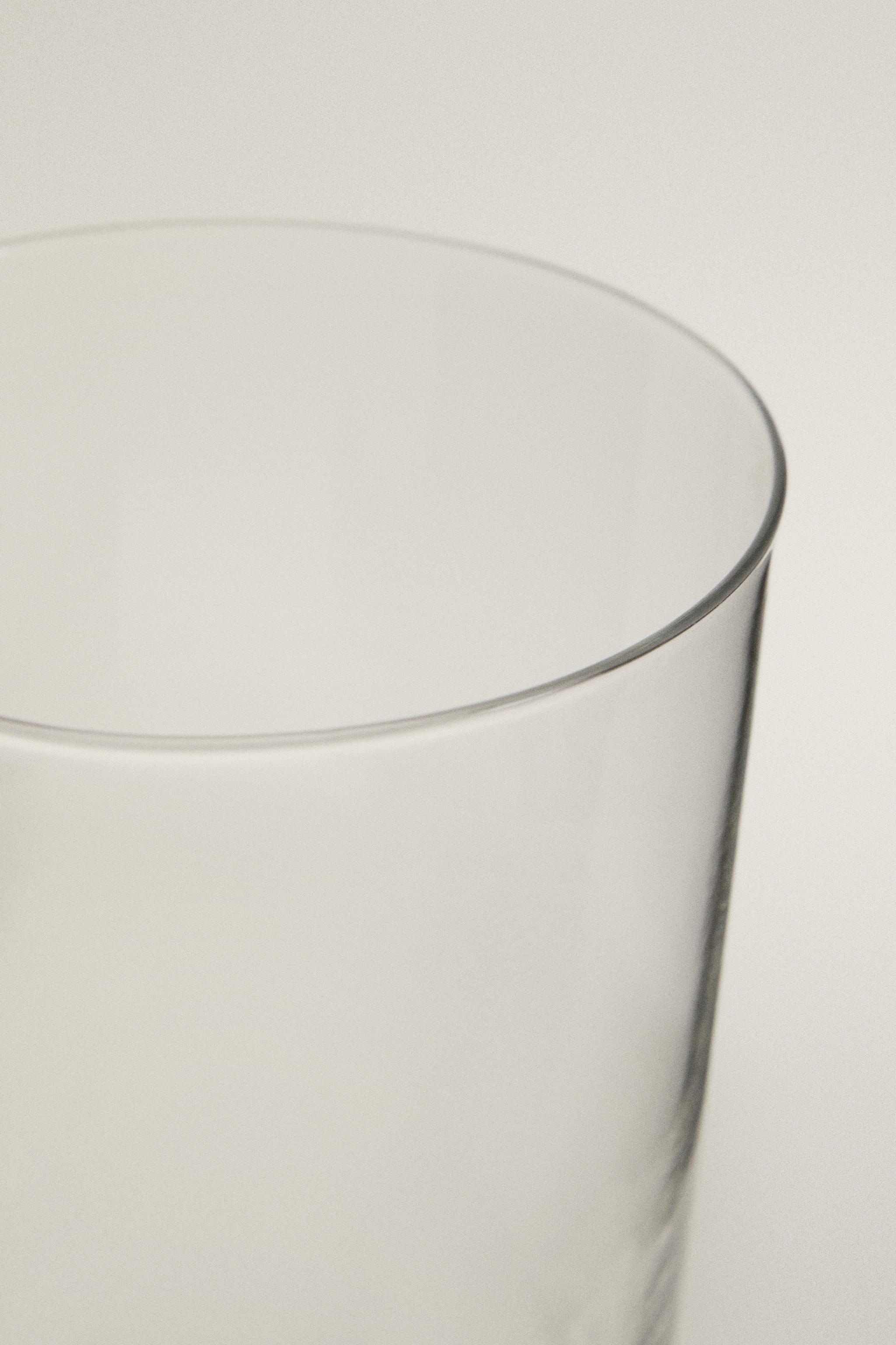 SET OF TALL GLASS TUMBLERS (SET OF 4) — Transparent