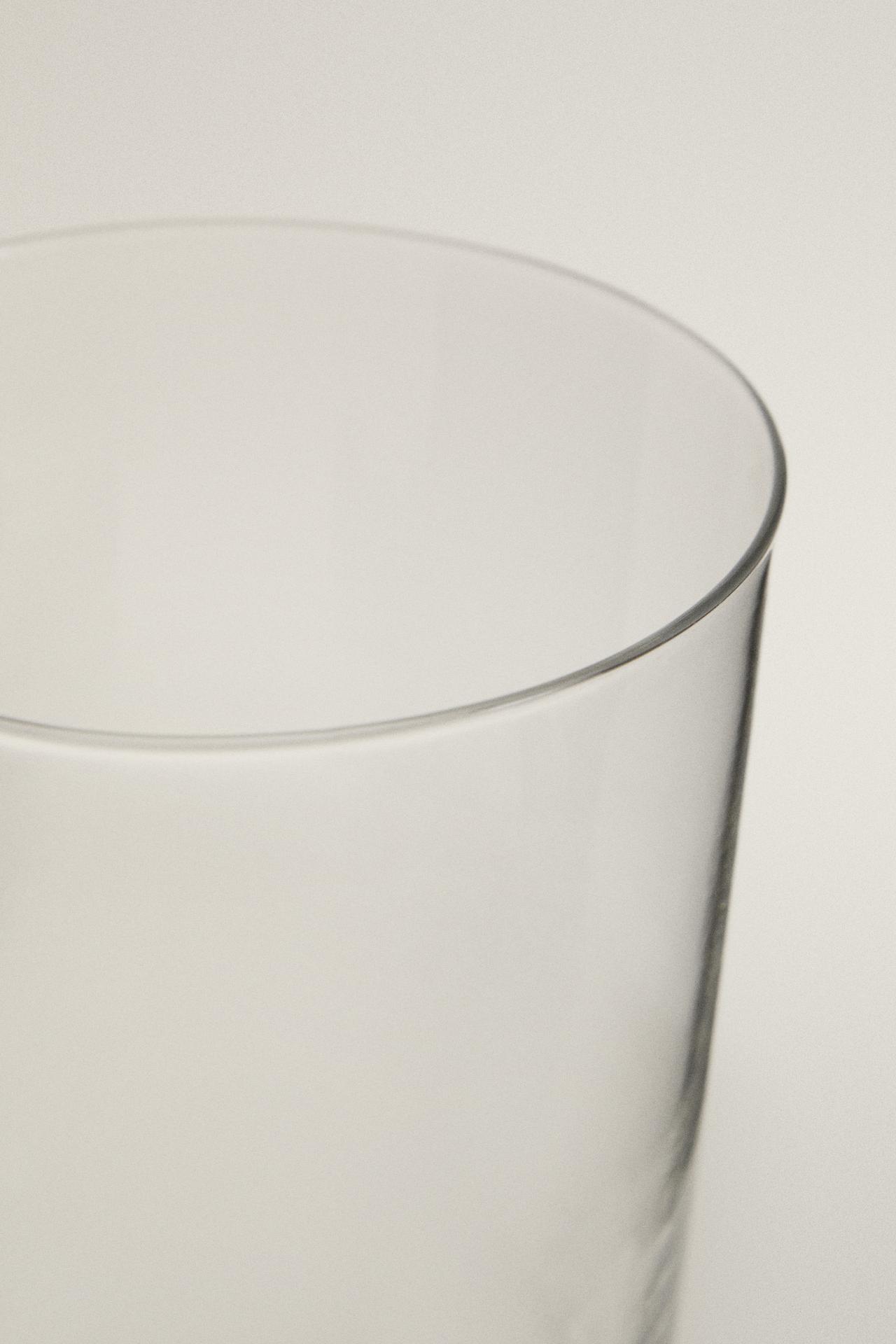 SET OF TALL GLASS TUMBLERS (SET OF 4) — Transparent