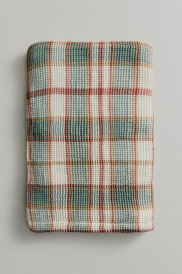 CHECK WAFFLE KNIT COTTON BLANKET - Green / Blue by Zara - Image 4