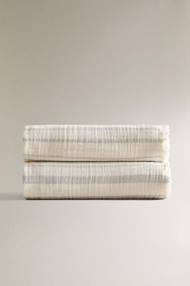 COUVERTURE ENFANT GAZE RAYURES - Bleu clair de Zara - Image 1