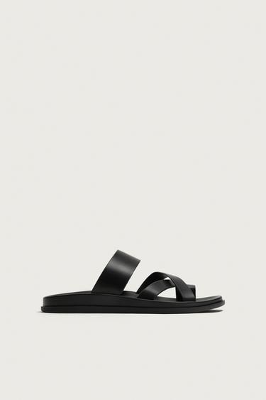 SANDALIA TIRAS - Negro de Zara