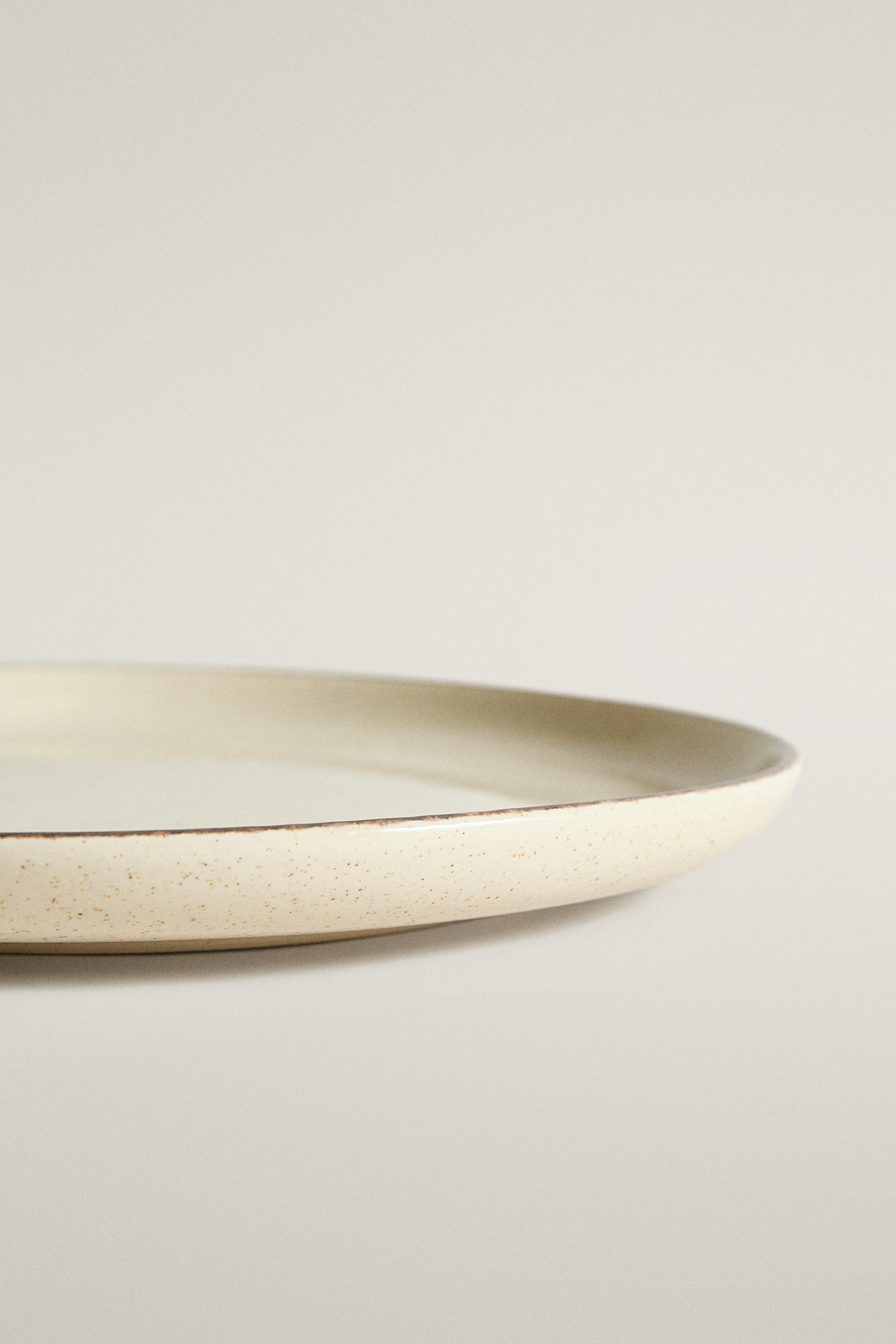 AGED RIM STONEWARE DESSERT PLATE