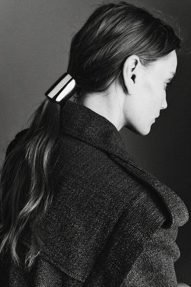 METAL TUBE SCRUNCHIE - Golden by Zara - Image 0