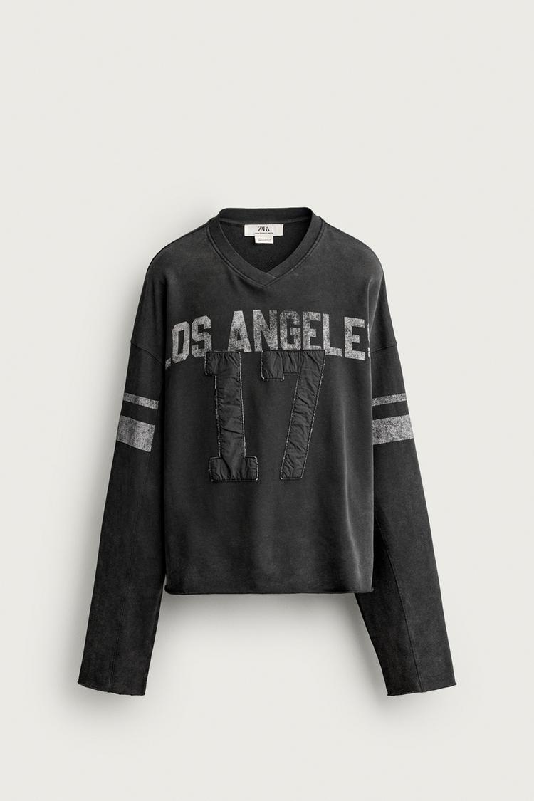VINTAGE WASHED PATCH CROPPED SWEATSHIRT — Black
