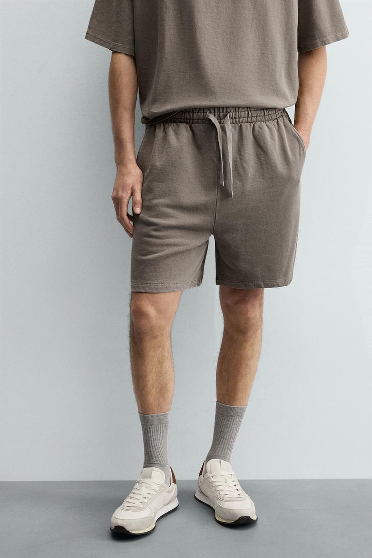 PANTALÓN CORTO BERMUDA BÁSICO DESLAVADO 2