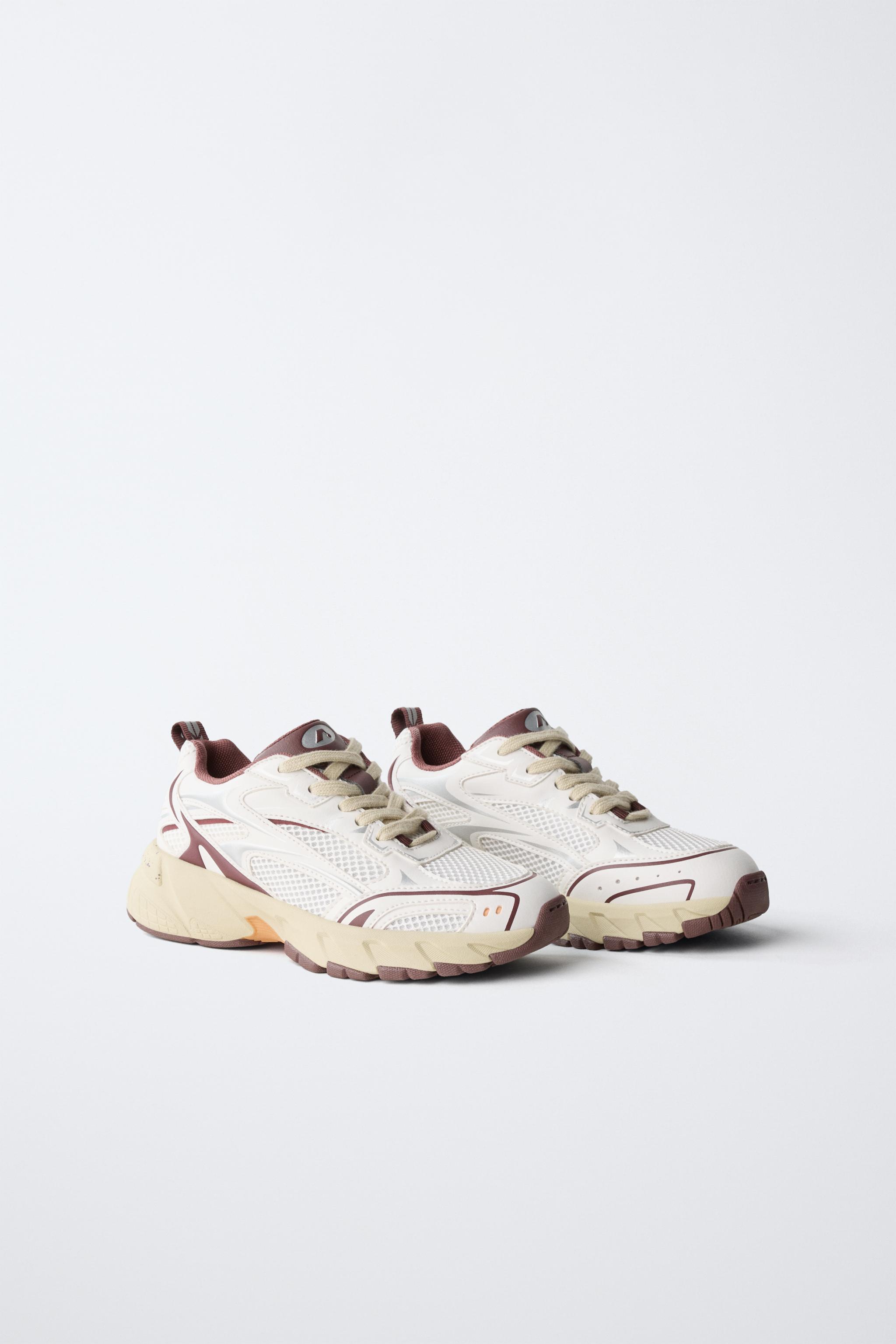 MESH SNEAKERS