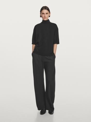 Jersey punto manga corta 100% lana - Negro de Zara - Imagen 0
