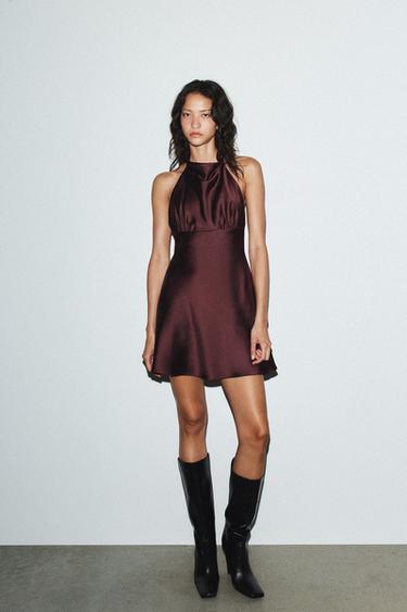 VESTIDO CORTO SATINADO - Granate oscuro de Zara