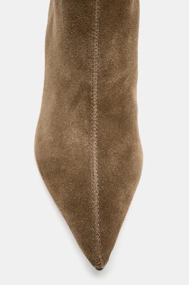 BOTTES À TALONS FINS EN CROÛTE DE CUIR - Gris taupe de Zara - Image 6