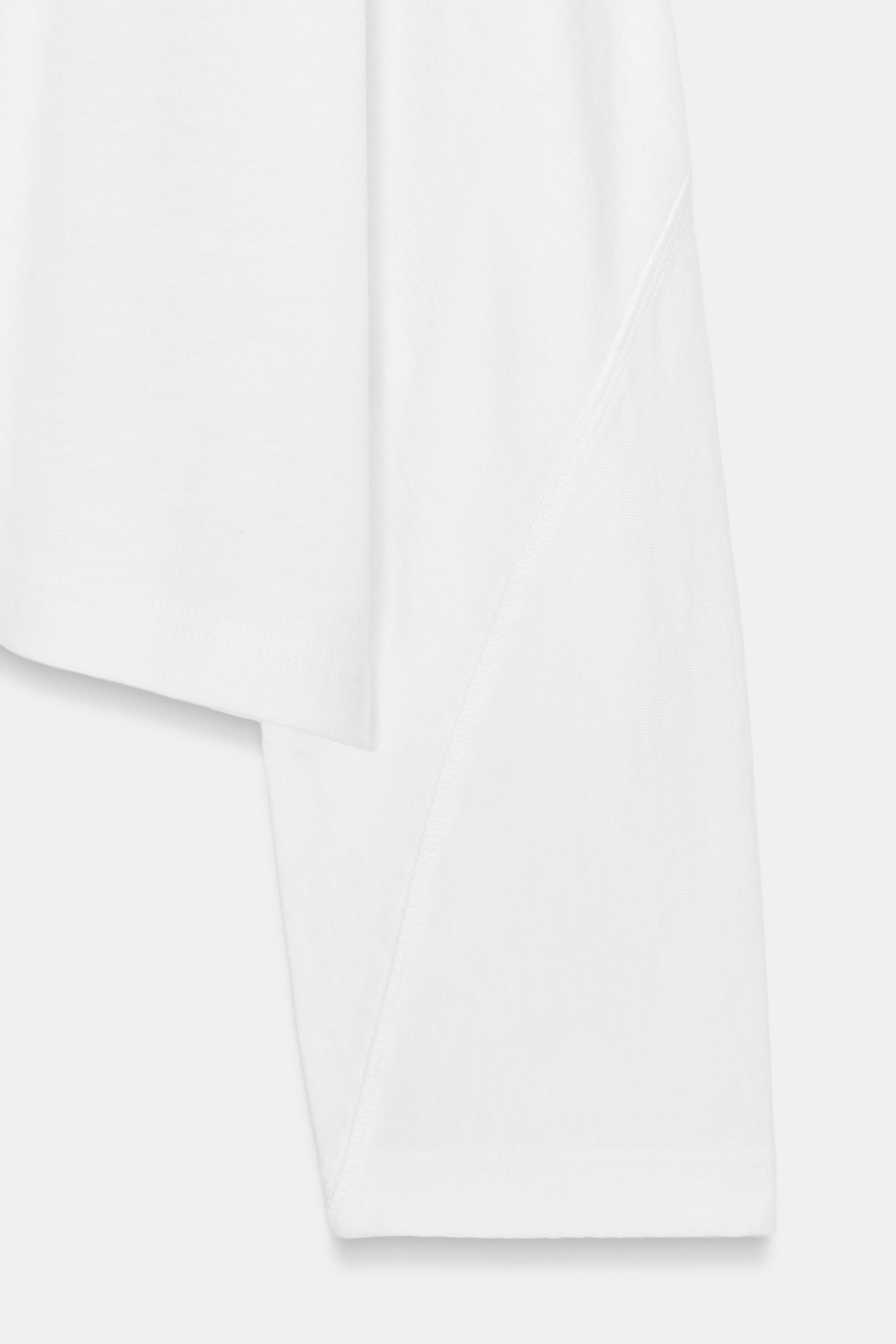 SEAM DETAIL LONG SLEEVE T-SHIRT