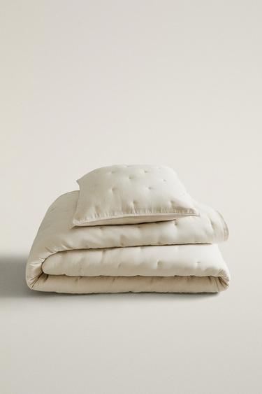 MICROFIBRE QUILTED BEDSPREAD - Light beige by Zara
