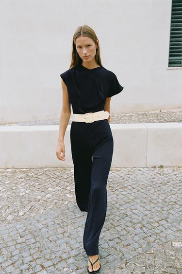 MONO MANGA ASIMÉTRICA CINTURÓN - Marino de Zara