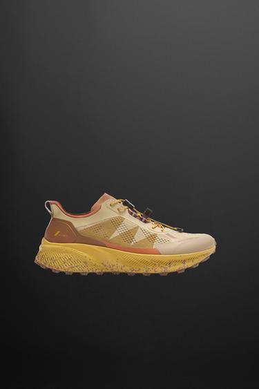 RUNNING TRAINERS - Brown by Zara