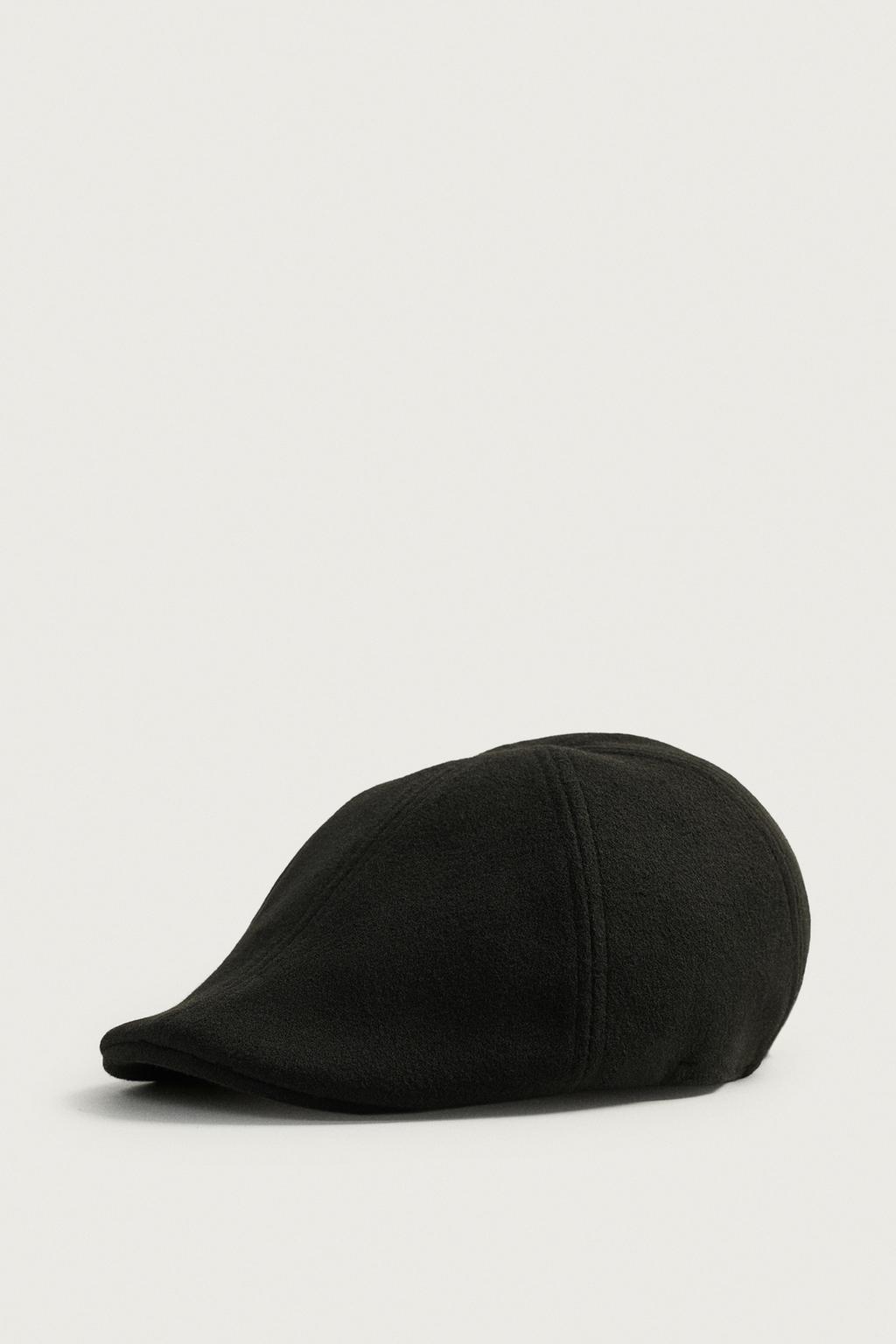 STRUCTURED CAP
