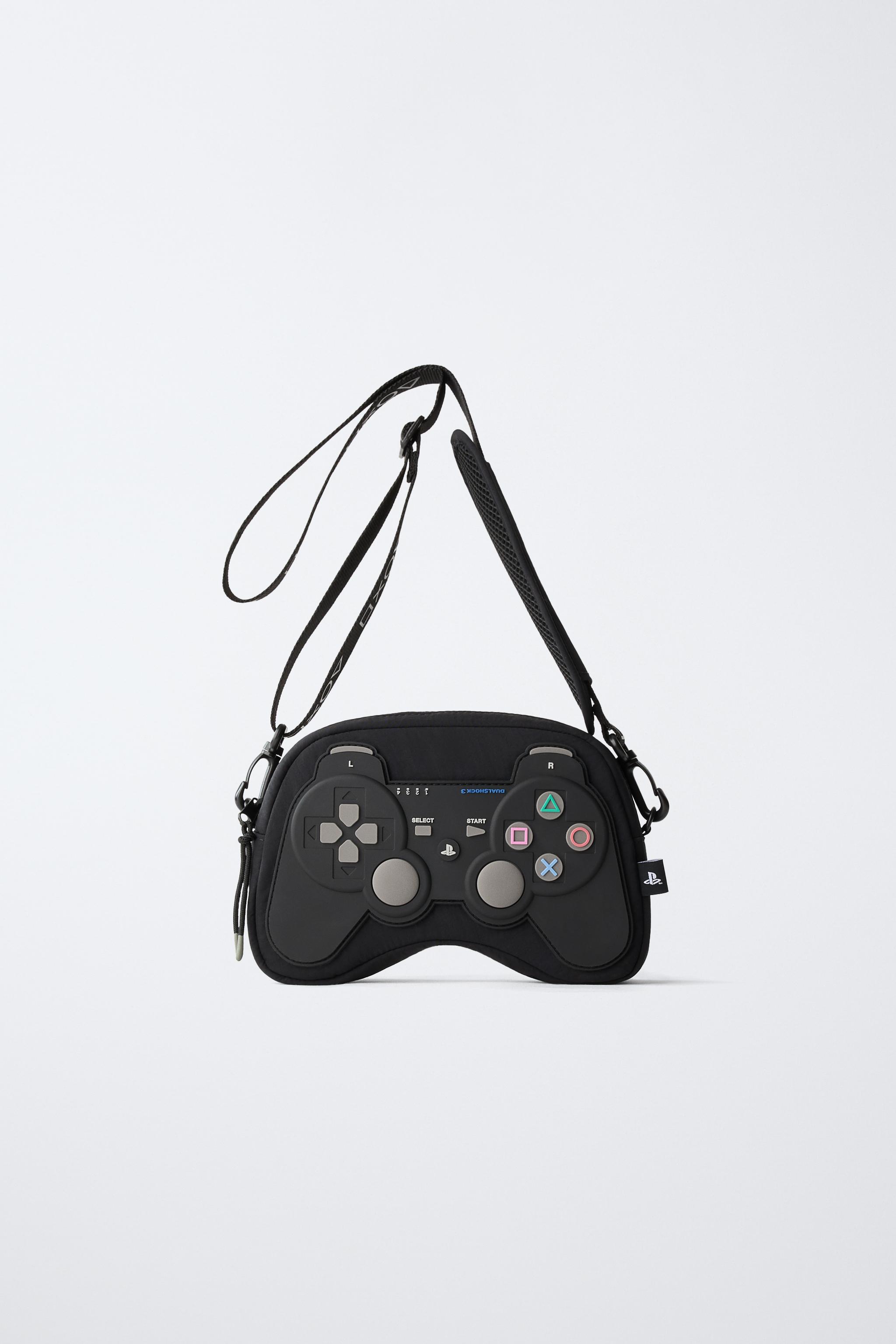 PLAYSTATION ™ CONTROLLER CROSSBODY BAG - Black | ZARA Thailand
