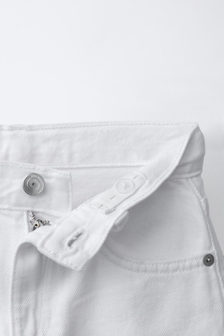 JEANS BARRIL CON BAJOS DOBLADOS 3