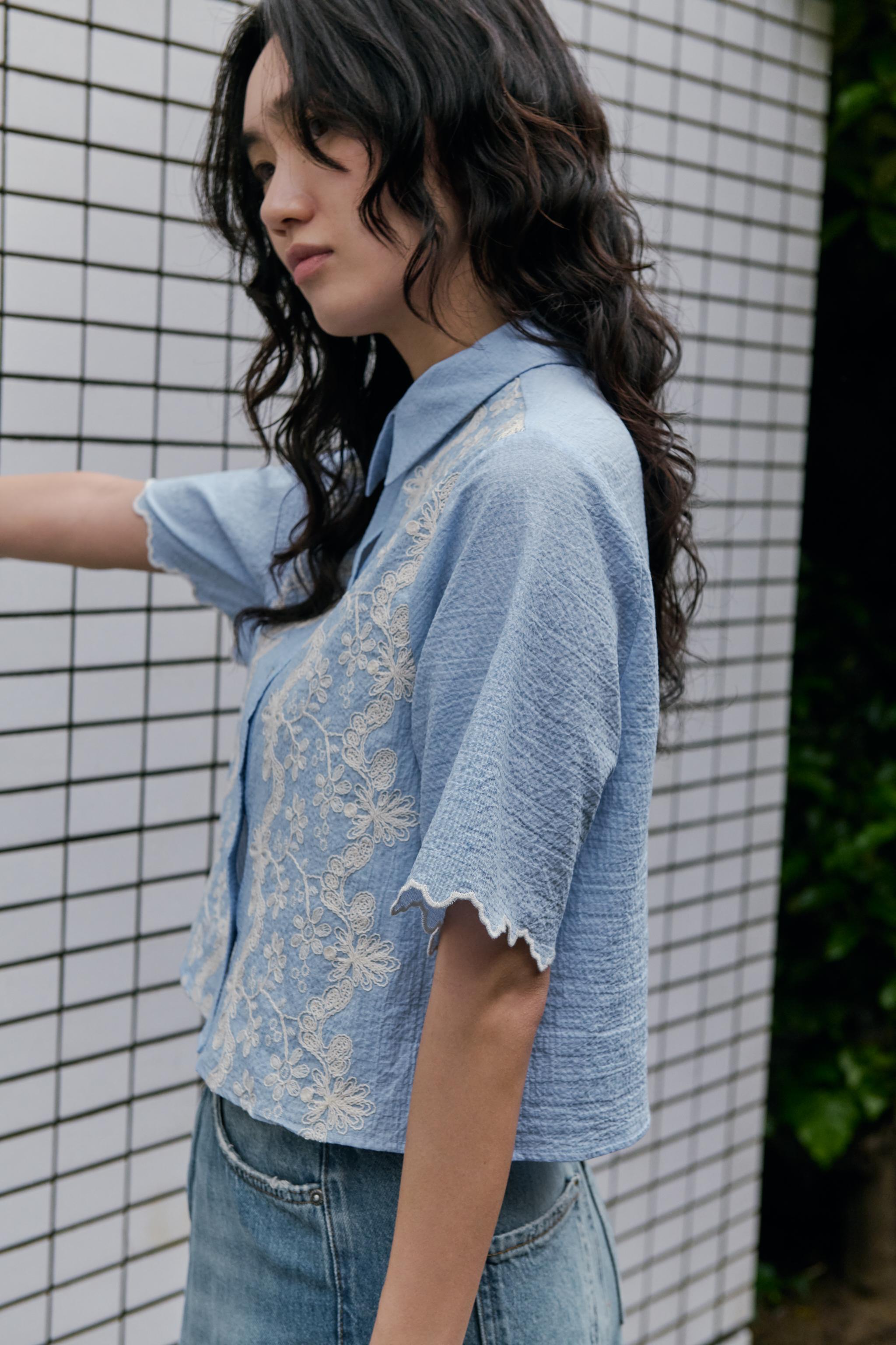 お出かけをもっと楽しく かわいい ZARA ショートスリーブシャツ ノット ショートスリーブ シャツ - ライトブルー | ZARA Japan
