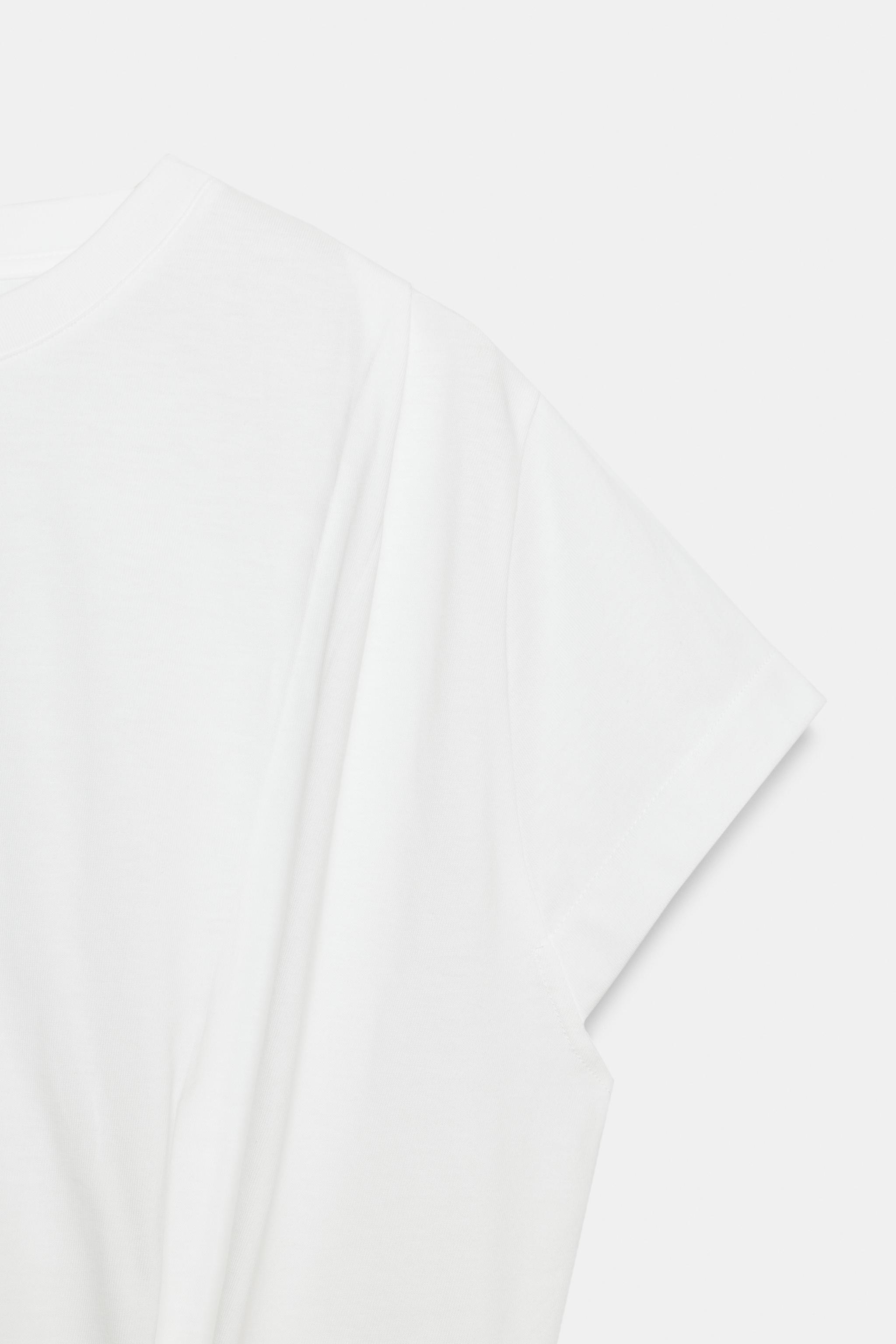 T-SHIRT ASYMÉTRIQUE À PLIS