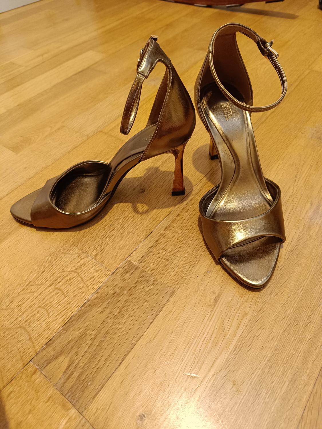 SANDALIAS DE TACÓN - Image 2