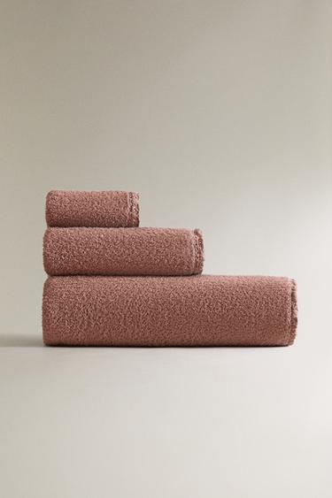 CROCHET BORDER BATH TOWEL - Pale pink by Zara - Image 0