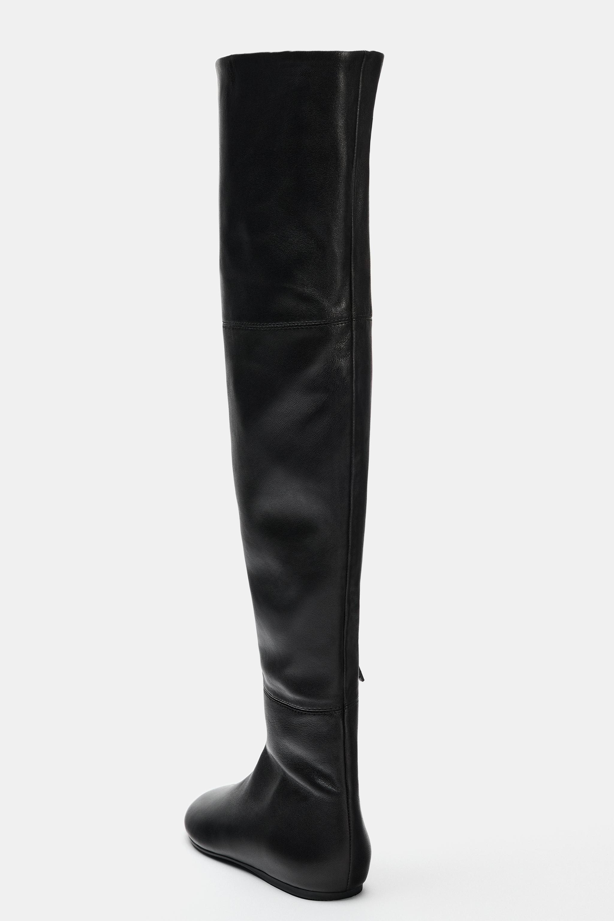 BOTTES PLATES EN CUIR SOFT LIMITED EDITION