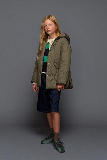 GEWATTEERD JACK MET CAPUCHON WATER REPELLENT - Middengroen van Zara