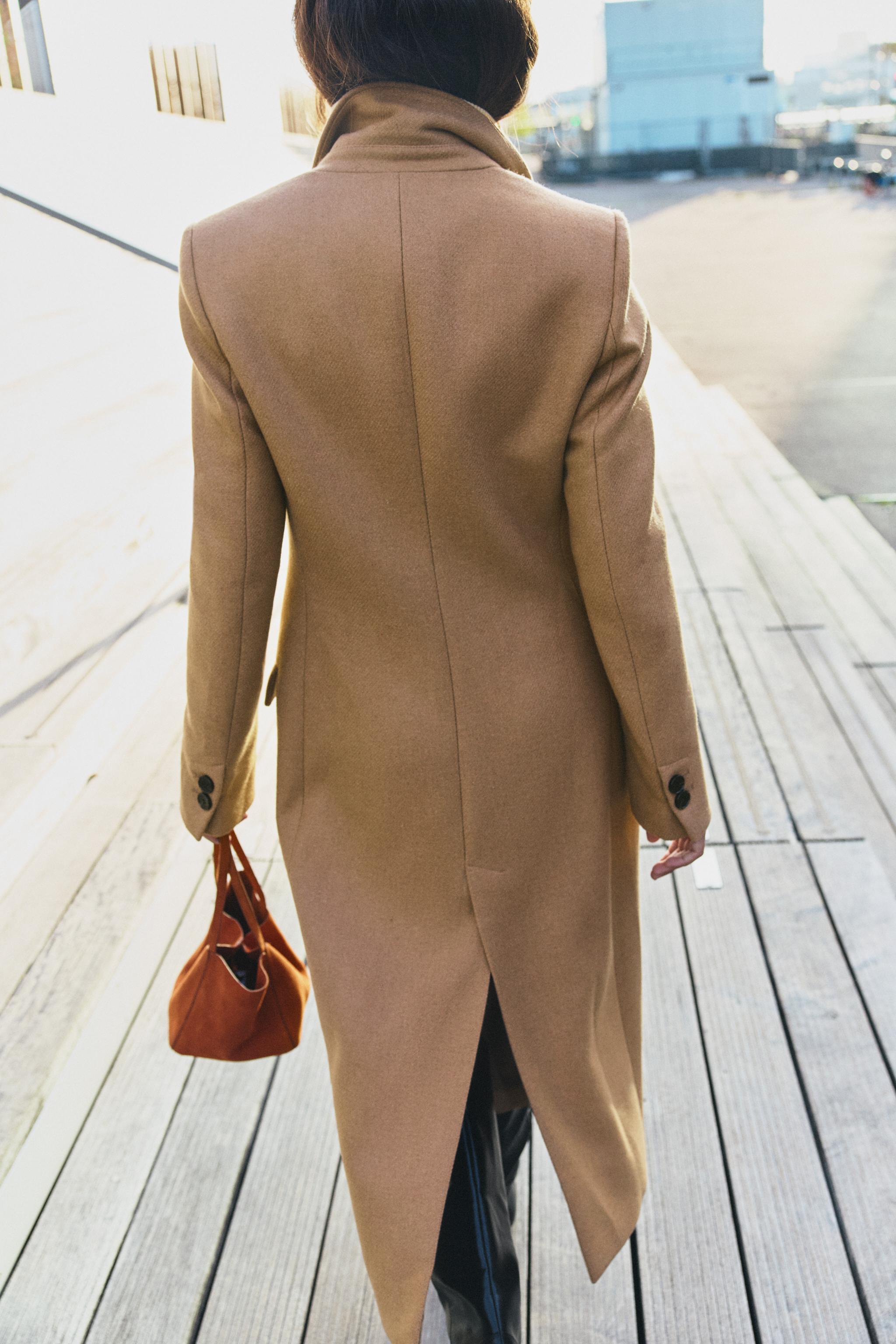 MANTEAU LONG AJUSTÉ AVEC LAINE