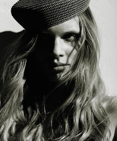 COMBINED SKULLCAP - Ecru / Black by Zara