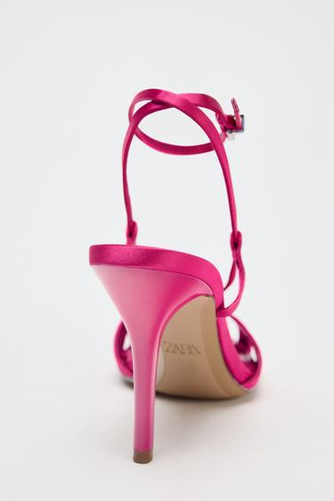 SANDALES À TALONS EFFET SATINÉ - Fuchsia de Zara - Image 4