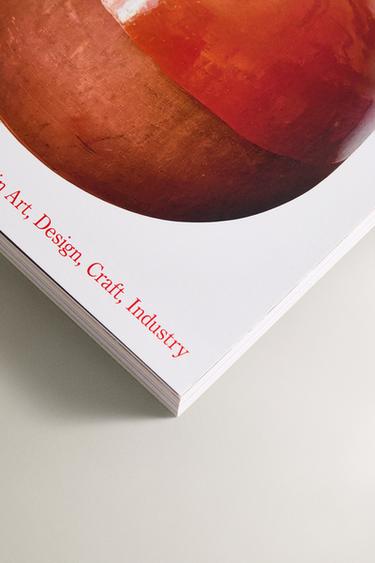 REVISTA TOOLS N 5 - Rouge vif de Zara - Image 1