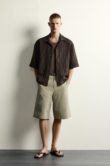 CAMISA RELAXED FIT ESTRUCTURA CALADA - Marrón de Zara - Imagen 0