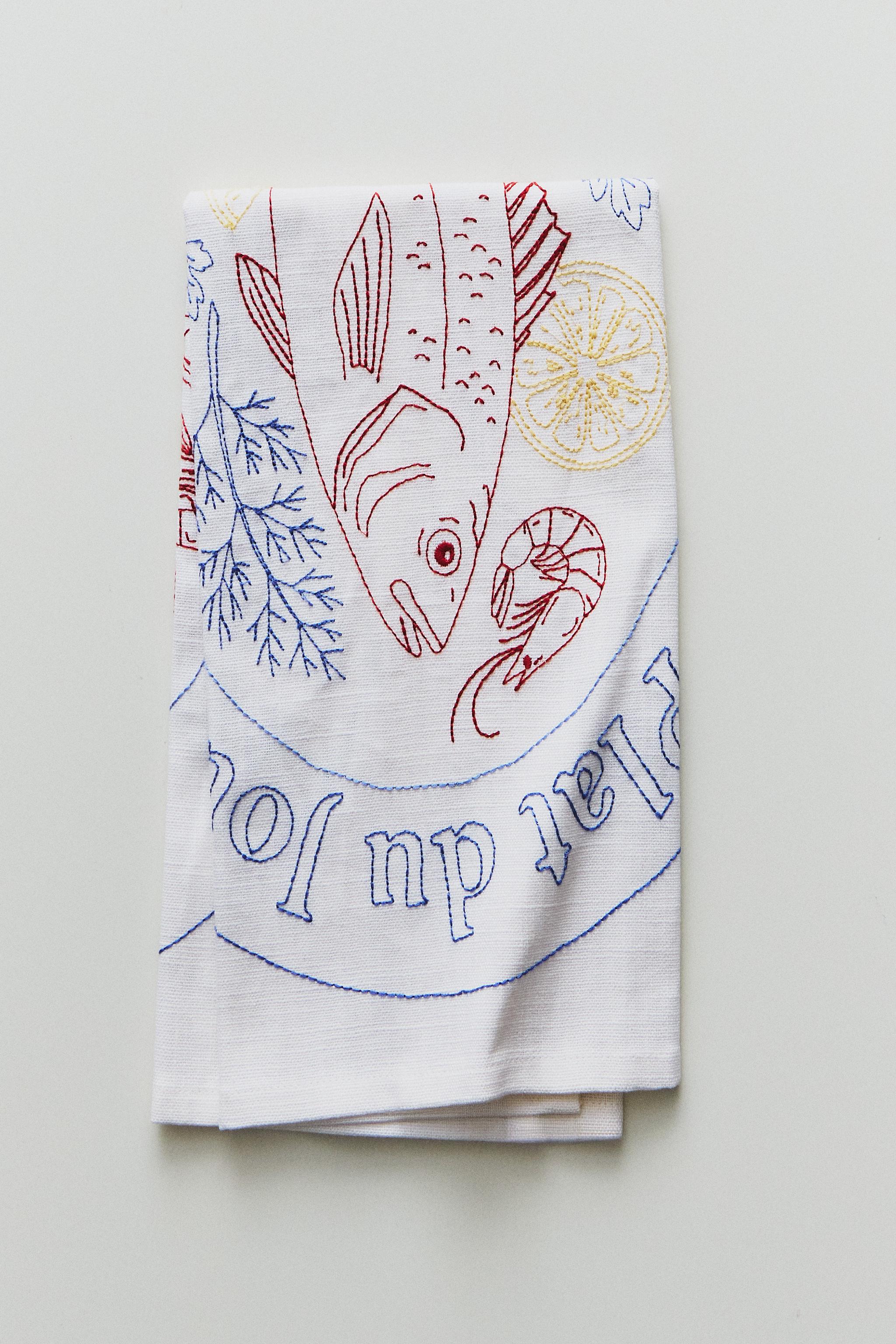 FISH PRINT TEA TOWEL — White