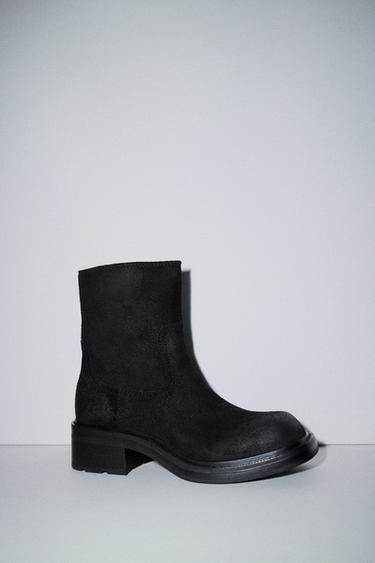 Zara LEATHER SQUARE TOE ANKLE BOOTS - Black