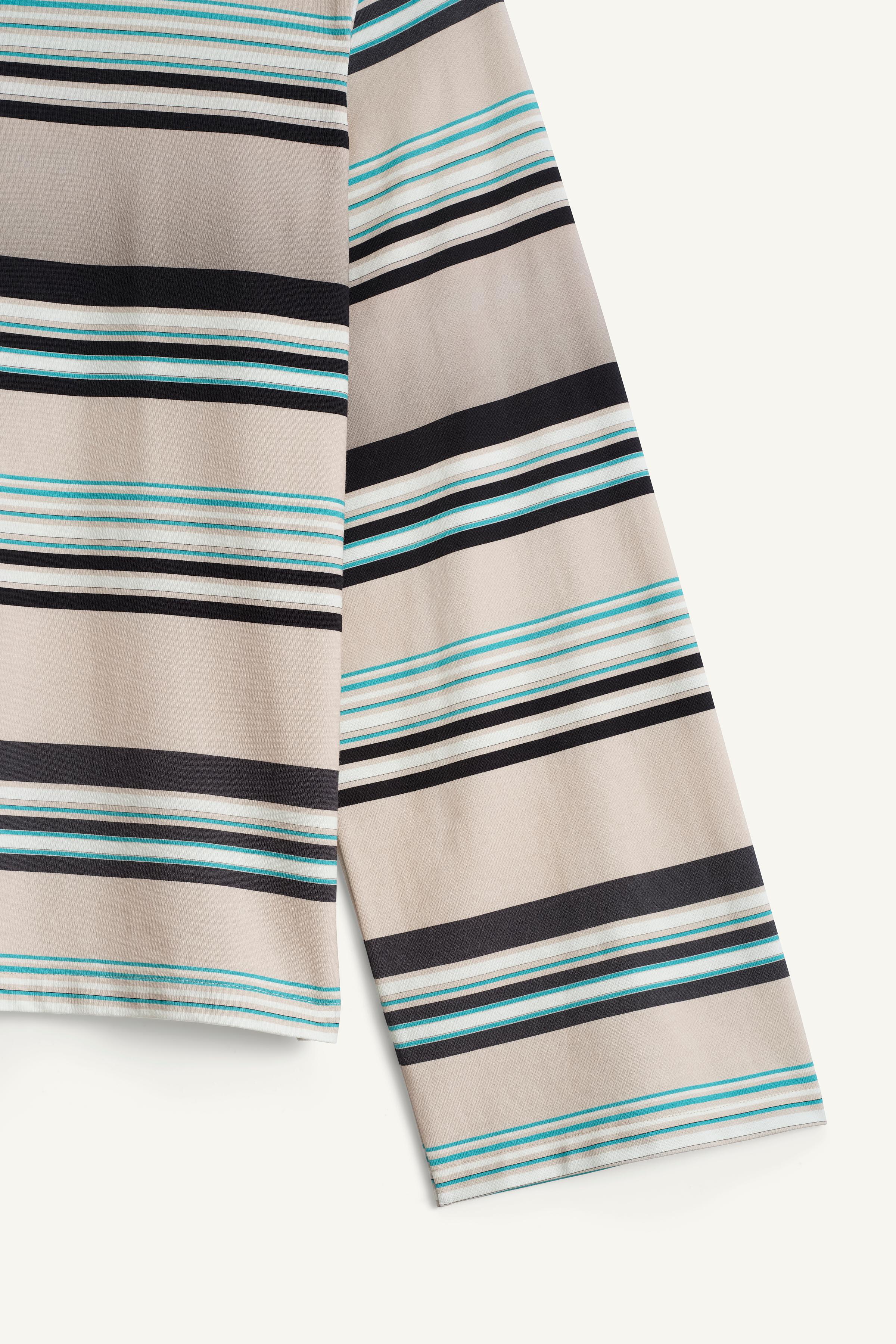 【ZARA】STRPD TSHRT 14 リラックスフィットTシャツ6085/601/104 STRPD T-SHIRT 14 - striped | ZARA United States