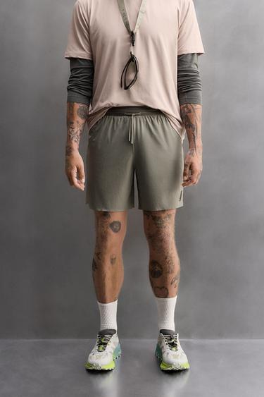 SHORT LÉGER PERFORÉ - Sable de Zara - Image 1