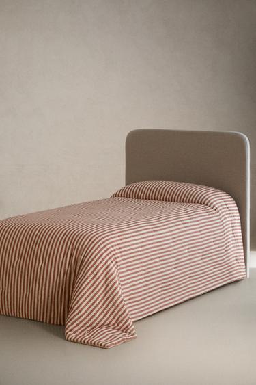 Zara KIDS' LINEN AND COTTON STRIPED QUILT - Brick