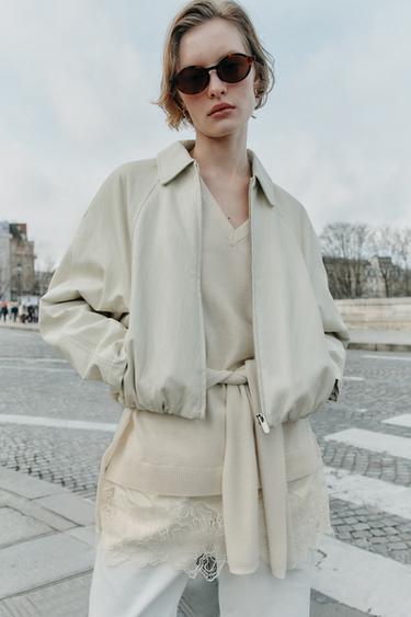 CHAQUETA BOMBER EFECTO PIEL - Crudo de Zara - Imagen 0