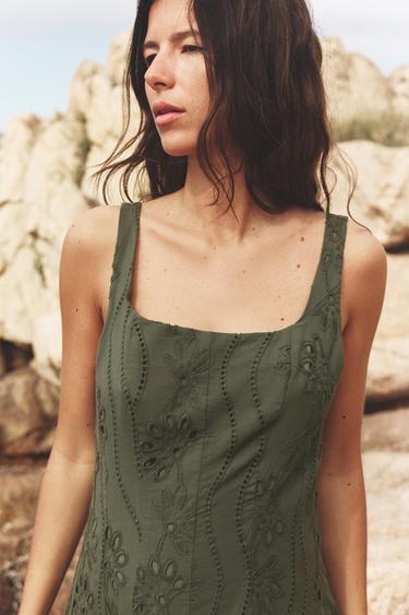 ROBE MIDI BRODERIES PERFORÉES - Kaki foncé de Zara - Image 3