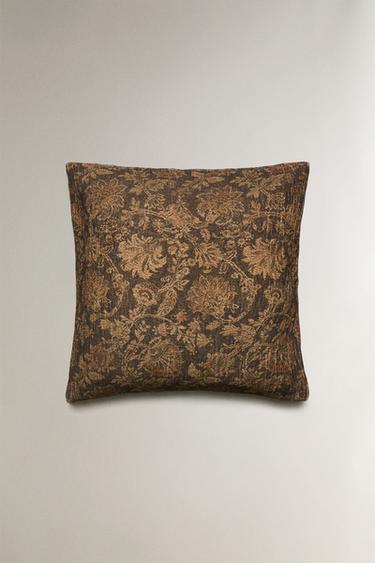 FUNDA COJÍN ESTAMPADO FLORAL - Marrón oscuro de Zara - Imagen 0