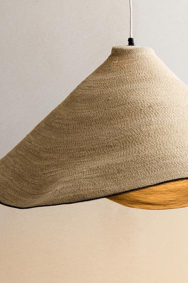 مصباح سقف من الأعشاب البحرية - بيج فاتح الخاص بـ Zara