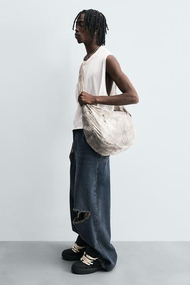 BOLSA DE NYLON COM EFEITO DESGASTADO - Cinzento da Zara - Imagem 0