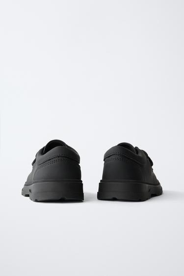 CHAUSSURES À BORD LARGE AVEC LISERÉ - Noir de Zara - Image 5