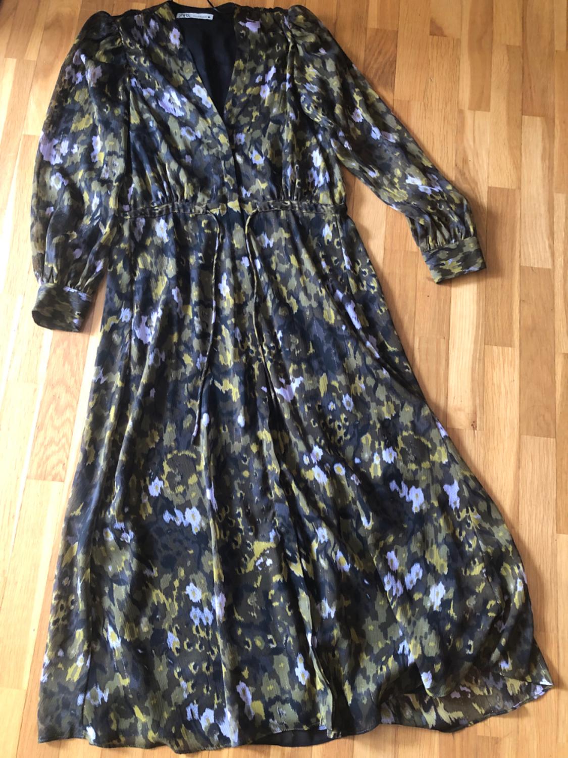 PRINTED MIDI DRESS