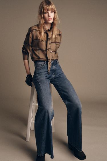 JEANS ZW COLLECTION FLARE CINTURA BAIXA COM PREGAS - Azul da Zara