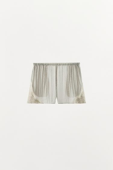 SHORT EN DENTELLE BRODÉE - Verdâtre de Zara - Image 3