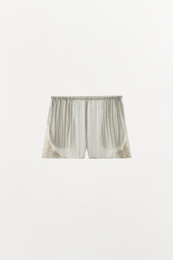 SHORT EN DENTELLE BRODÉE - Verdâtre de Zara - Image 3