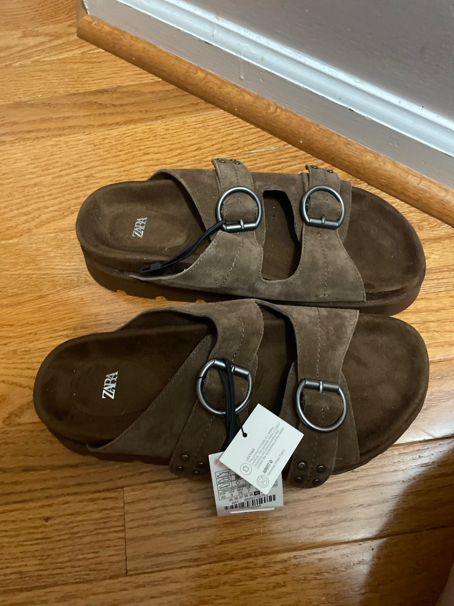 BUCKLED SUEDE PLATFORM SANDALS | SECOND HAND | Zara Preowned