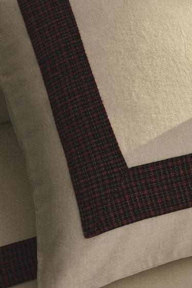 FAȚĂ DE PERNĂ DE CRĂCIUN DIN IN CU BORDURĂ - Ecru de la Zara