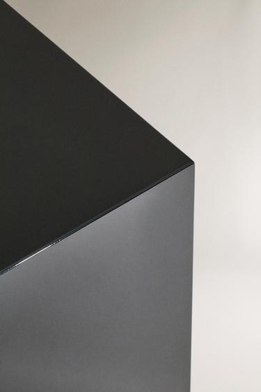 TABLE D’APPOINT LAQUÉE I COLIN KING - Noir de Zara - Image 2