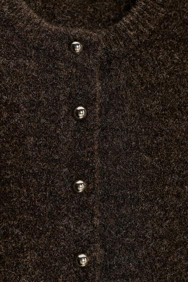 GILET EN MAILLE AVEC BOUTONS BOULES - marron chiné de Zara - Image 8